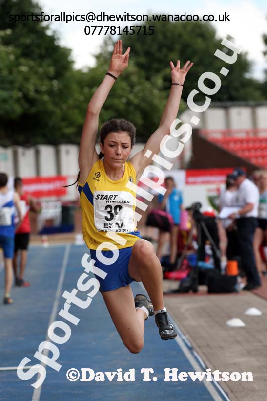 Junior girls long jump, 2015 English Schools Track and Field Champs., Gateshead Stadium. Photo: David T. Hewitson/Sports for All Pics